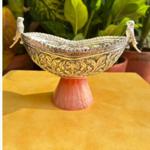 Oval Parrot Bowl with Resin Base
